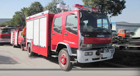 江西高空作業(yè)車路面行駛撞死2四1傷