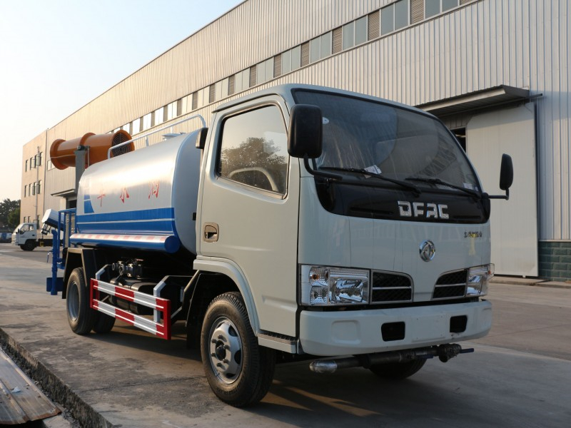 東風(fēng)多利卡3噸灑水車