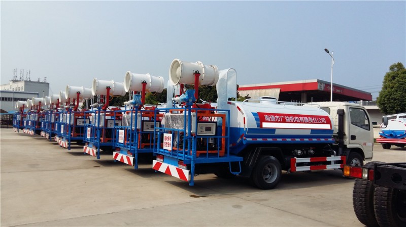 東風(fēng)多利卡3噸灑水車整裝待發(fā)