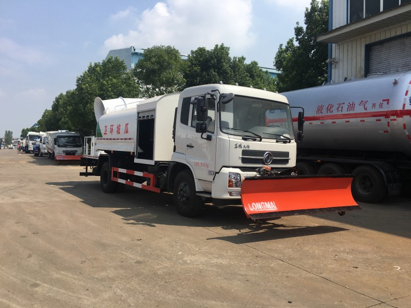 東風(fēng)天錦除雪抑塵車