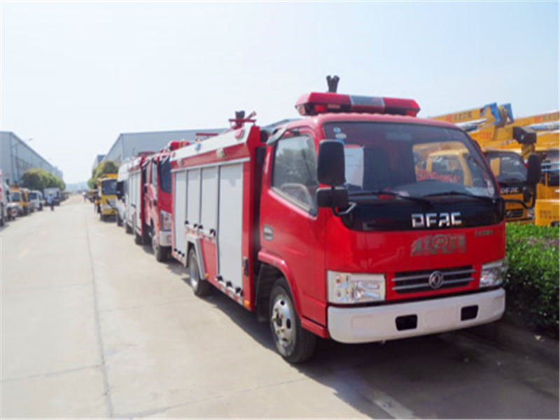 高性價比東風(fēng)1.5-2噸藍(lán)牌消防車（單雙排）