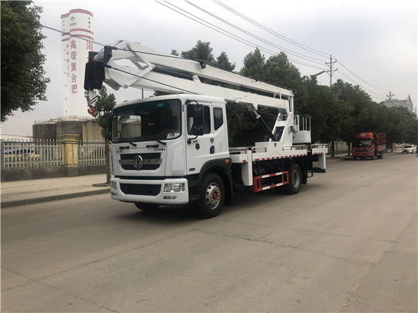 國六東風(fēng)22米高空作業(yè)車