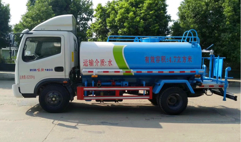 時(shí)風(fēng)5方灑水車正左側(cè)面圖