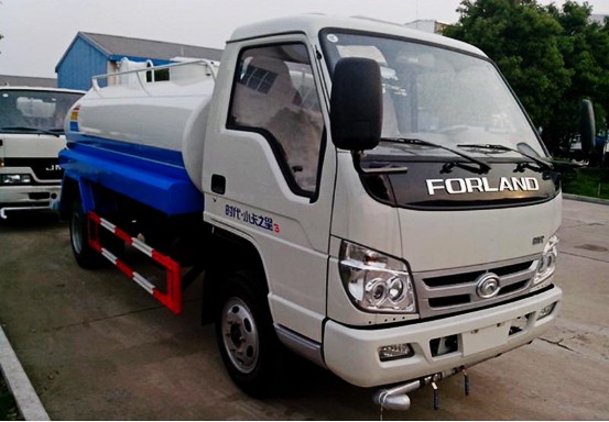 福田時代5方灑水車前右面圖 福田時代5方灑水車前右面圖