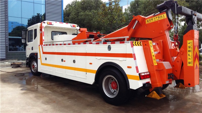 東風D9 一拖一清障車 后側圖