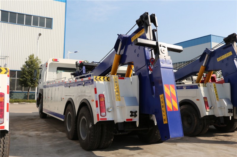 重汽后八輪一拖一清障車 后側(cè)圖 重汽后八輪一拖一清障車 后側(cè)圖