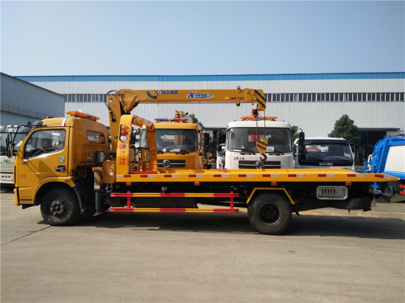 東風(fēng)凱普特平板帶吊清障車 正側(cè)圖 東風(fēng)凱普特平板帶吊清障車 正側(cè)圖