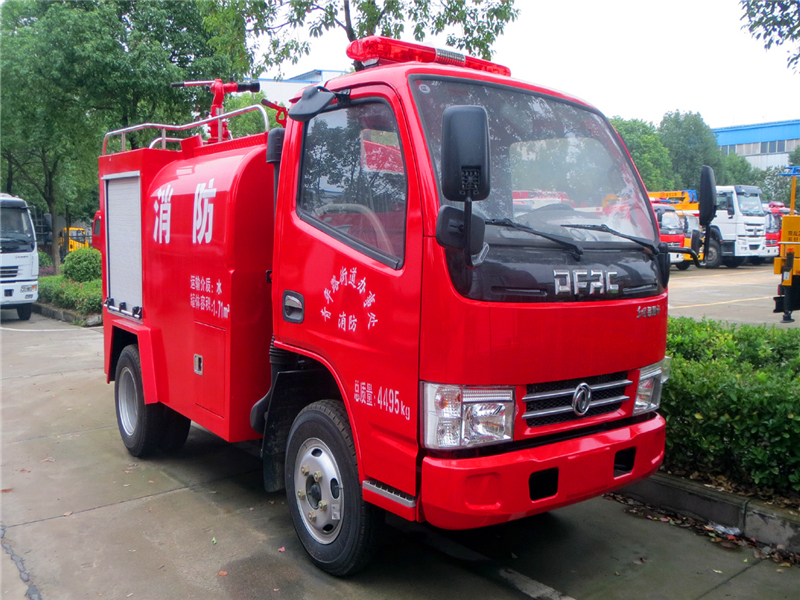 東風2噸消防灑水車1.jpg