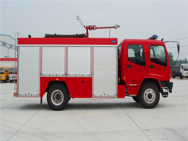 五十鈴6噸泡沫消防車3.jpg