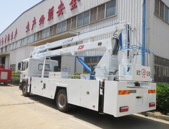 東風22米高空作業車3.jpg