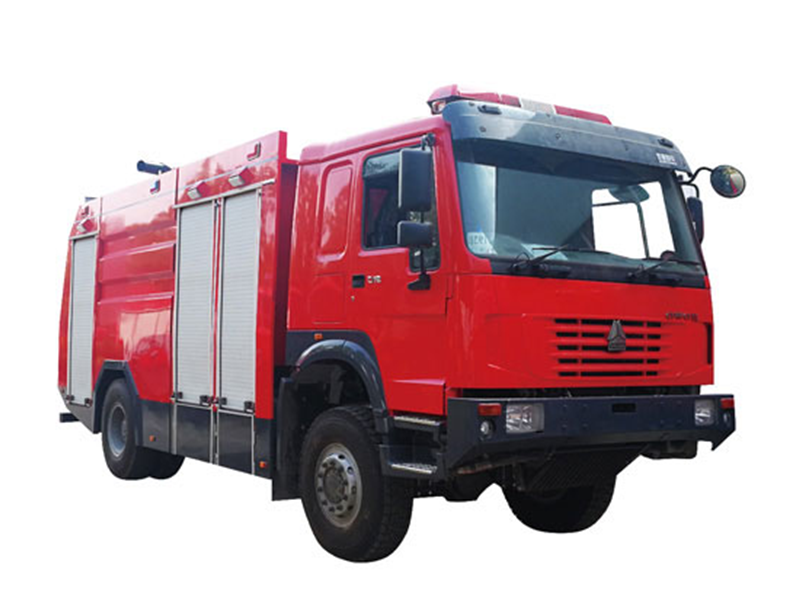 重汽豪沃越野森林消防車