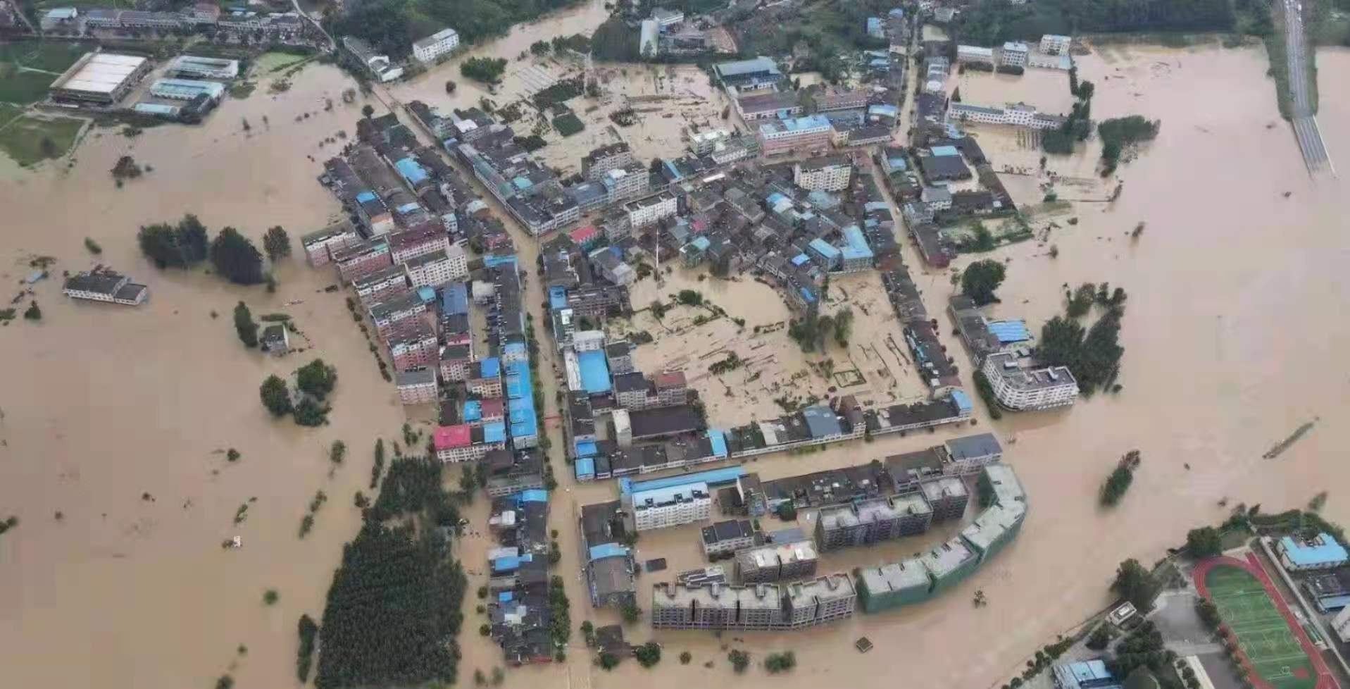 愛心匯聚力量 真情共筑希望-湖北江南抗洪救災物資送往柳林