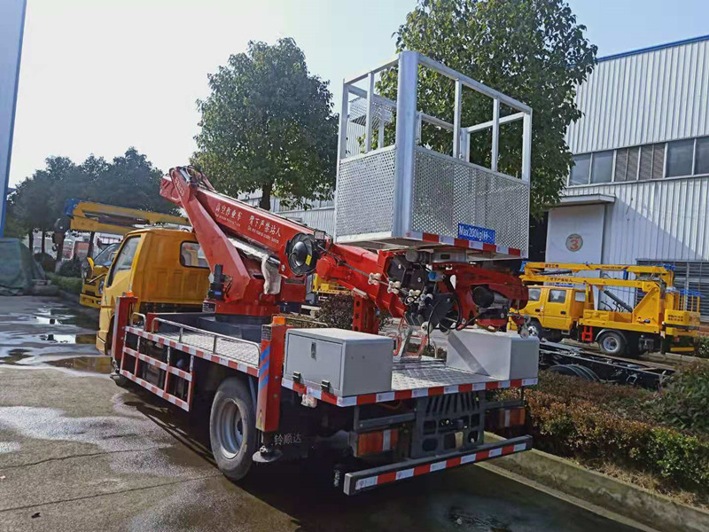 江鈴23米藍牌高空作業車2.jpg