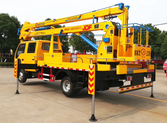 五十鈴18米高空作業(yè)車6.jpg