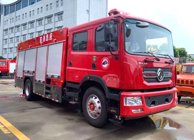 湖北江南專汽東風D9國六6噸水罐消防車